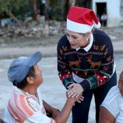 Verónica Camino Farjat lleva alegría
