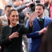 Sheinbaum resalta interdependencia económica entre México y EUA frente a amenaza de deportaciones masivas