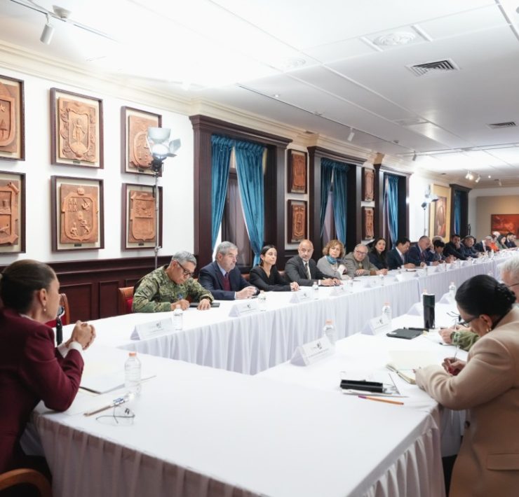 Claudia Sheinbaum inicia su presidencia con compromiso renovado en el caso Ayotzinapa