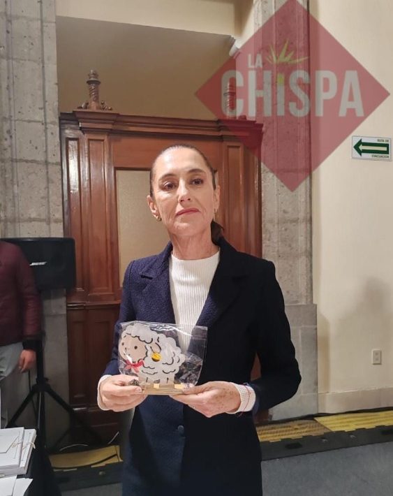 Claudia Sheinbaum llama a fortalecer la unión familiar en su mensaje navideño