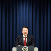 El presidente de Corea del Sur declara la ley marcial