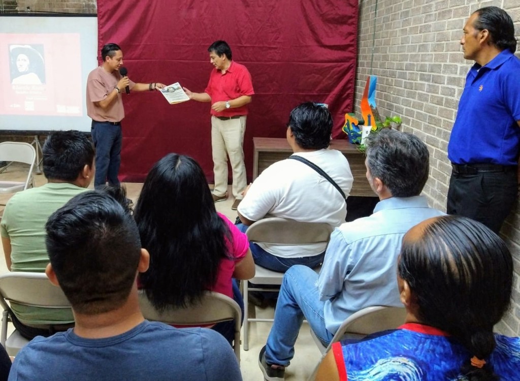 libro “Voces de Chetumal”, 