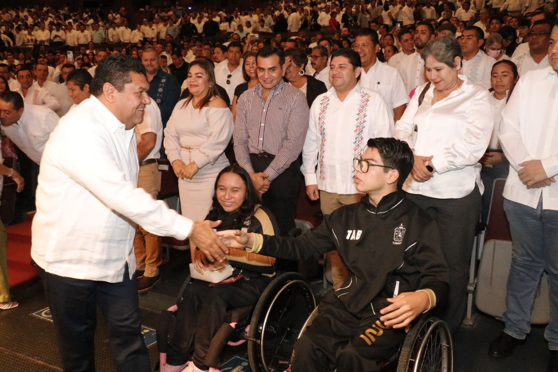 Compromiso con la Educación y el Deporte