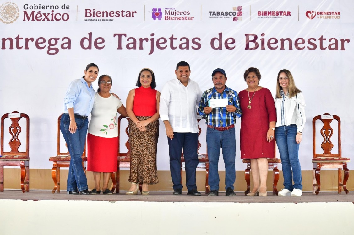 Construcción de viviendas dignas para familias tabasqueñas