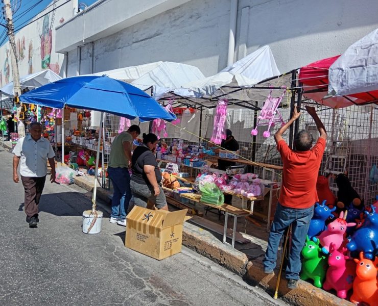 Locatarios del mercado AFA surtirán de juguetes a los Reyes Magos
