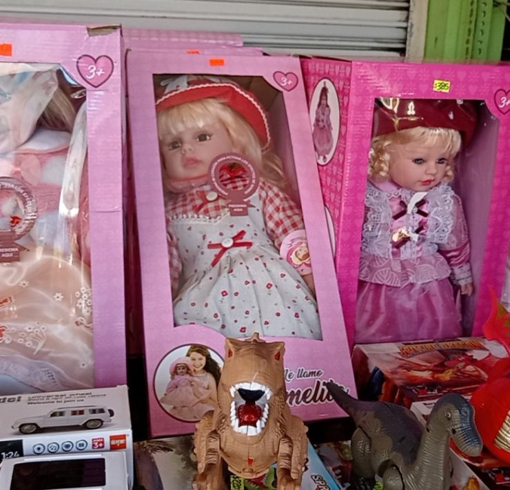 Reyes Magos compraron juguetes económicos