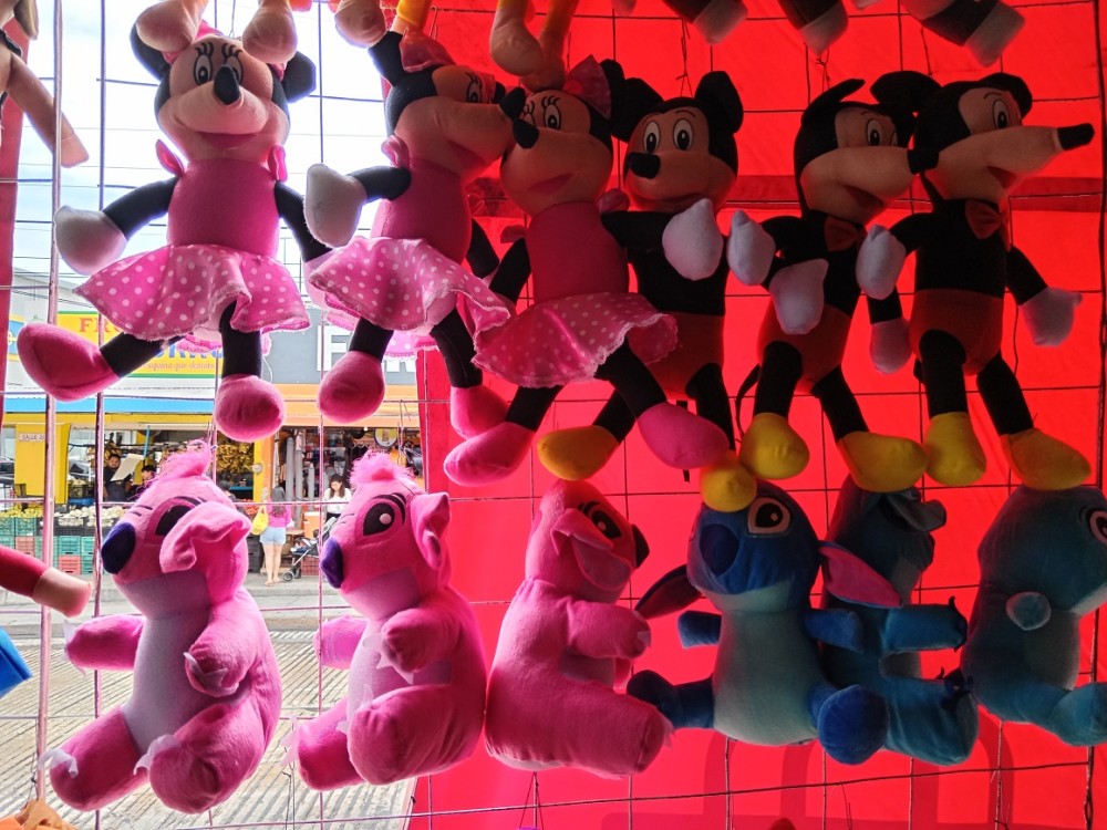 Se preparan comerciantes para el 14 de febrero