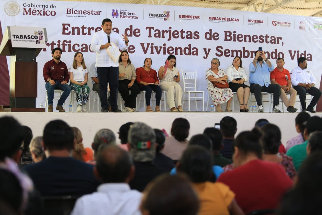 Javier May impulsa el bienestar en Tenosique