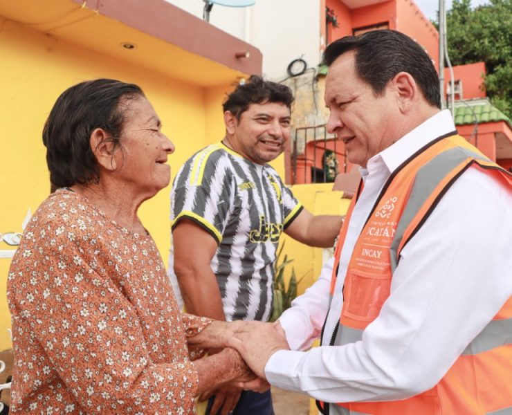 Joaquín Díaz Mena supervisa el "Bacheo de calles para el Bienestar de Mérida": ¡Obras que transforman!