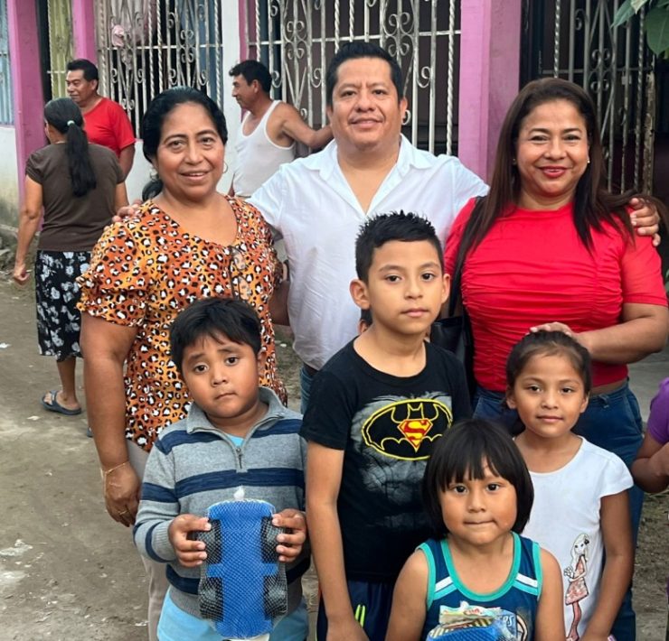 Lleva “Actúa” Reyes Magos a niños y niñas de Centro