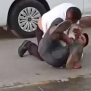 Choferes yucatecos protagonizaron fuerte pelea en plena calle