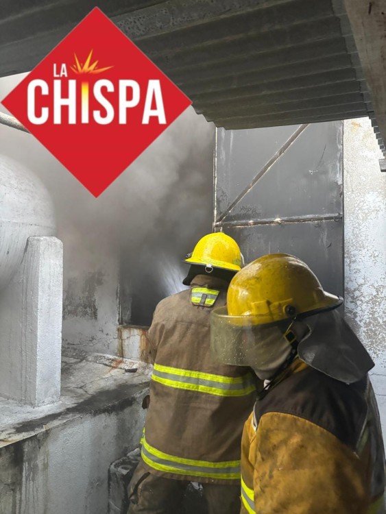 corazón a los heroicos bomberos