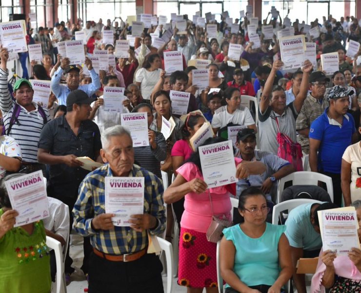 Gobierno del Pueblo entrega 502 Títulos de Propiedad y Certificados de Viviendas