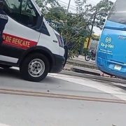Ciclista es arrollado por el IE-TRAM por invadir el carril