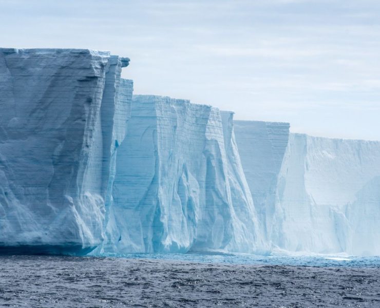Nuevo iceberg se desprende de la Antártida. Es realmente enorme