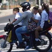 Alerta en Halachó adolescentes y motociclistas sin casco no podrán circular