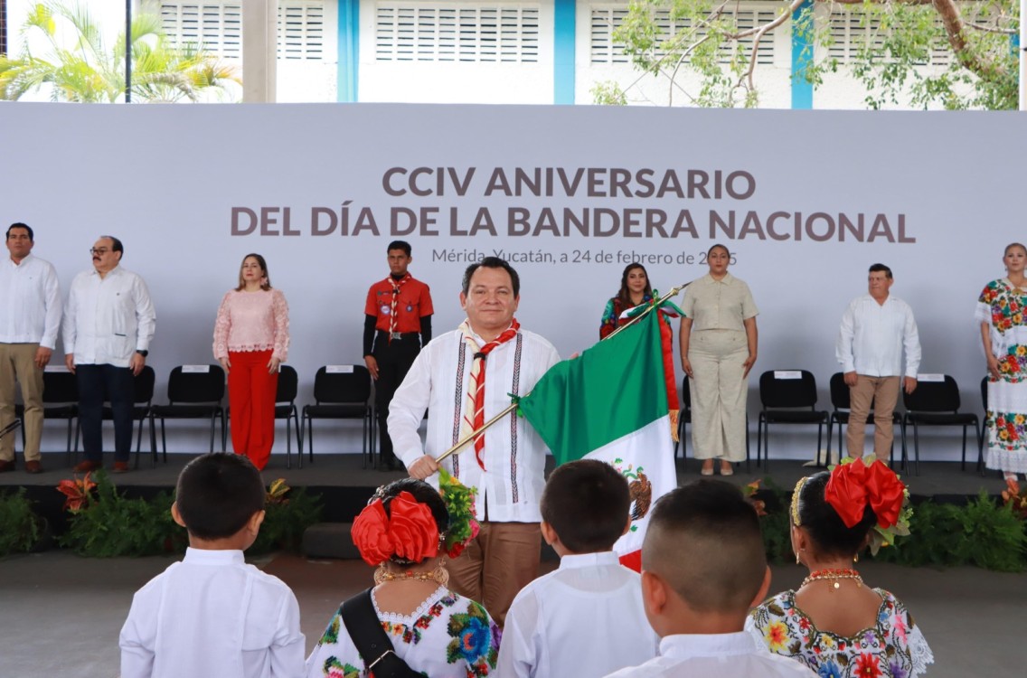 El Gobernador Joaquín Díaz Mena encabezó la conmemoración del CCIV aniversario del Día de la Bandera