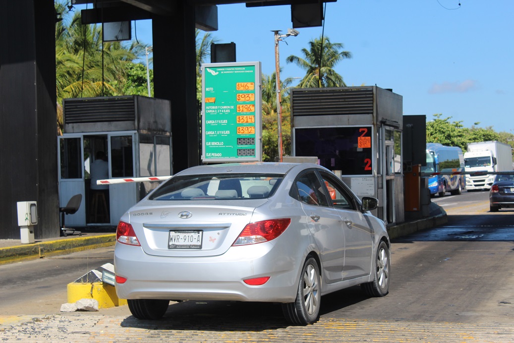 Carreteras del municipio del Carmen saturadas
