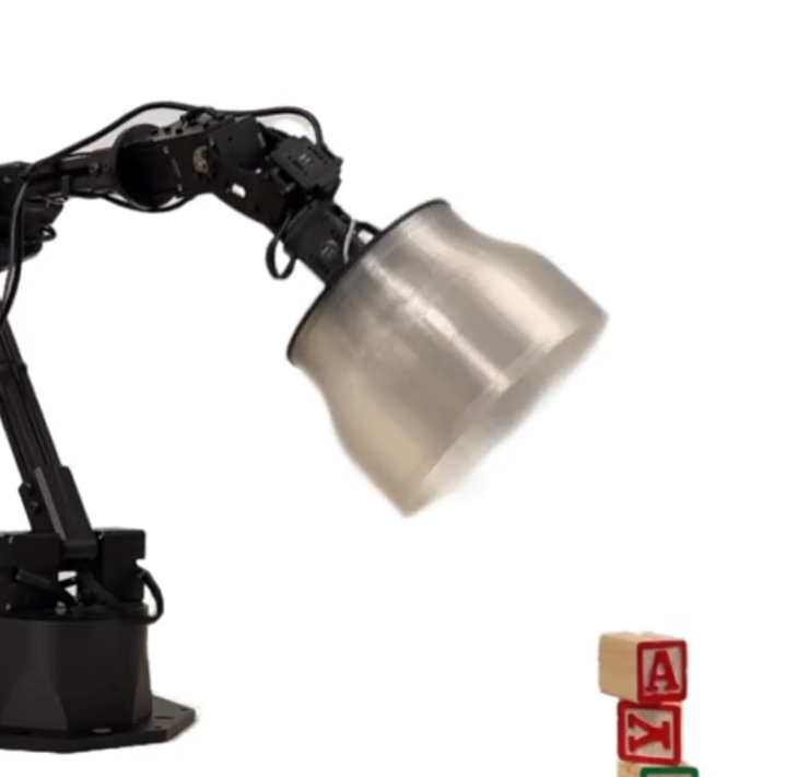 Apple muestra su nuevo robot lámpara y rompe sus propias reglas