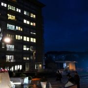 El Papa Francisco sigue en estado crítico pero mantiene actividad desde el hospital