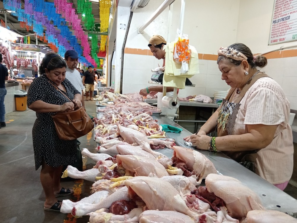 Riesgo para la salud comprar y consumir pollos a comercios ambulantes