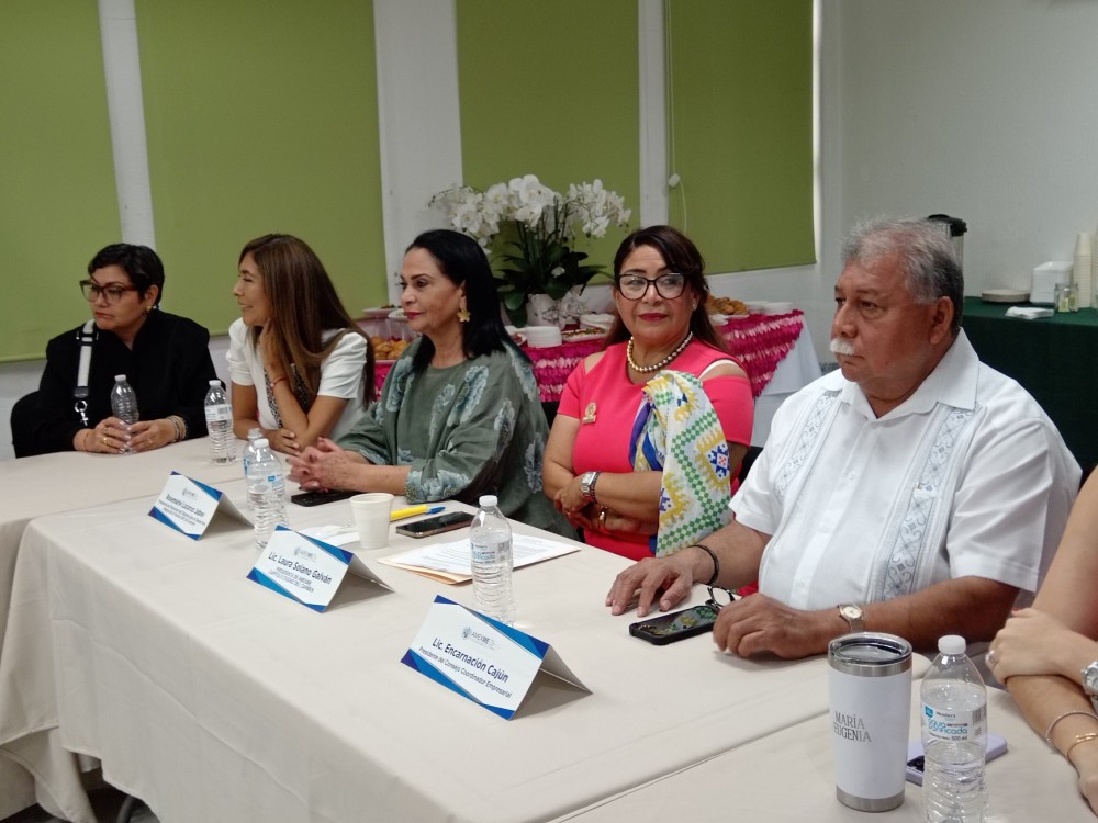 Amexme presenta programa Carril Rosa en Ciudad del Carmen