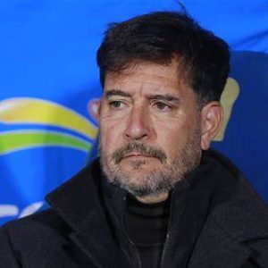 Pumas se queda sin entrenador a tres días de enfrentar a las Chivas.