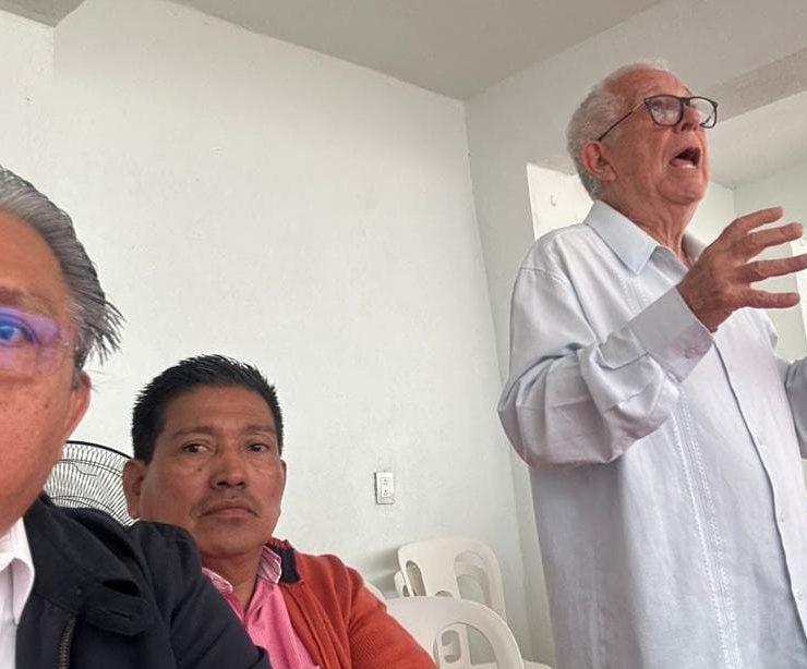 Líderes del SNTE en Tabasco se reúnen