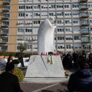 El mundo católico se une en oración por la salud del Papa Francisco