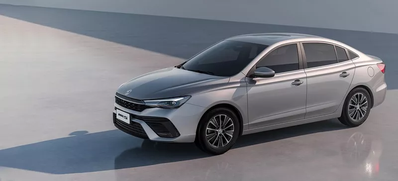 Precios de autos sedanes 2025