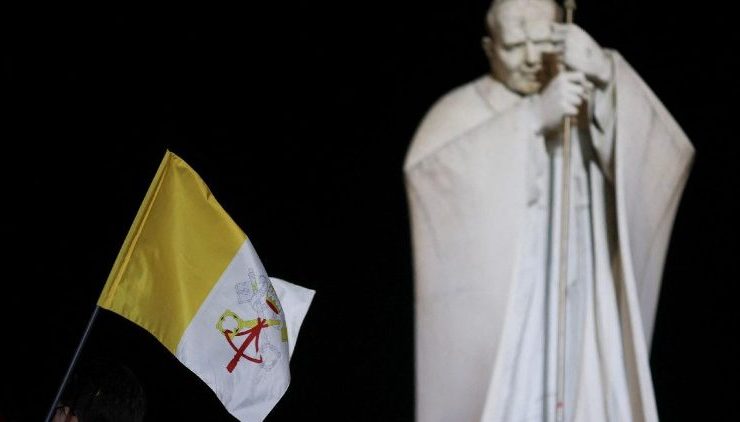 Preocupación mundial por la salud del Papa Francisco tras crisis respiratoria