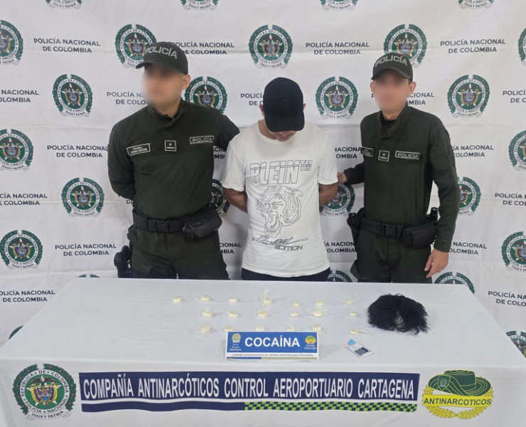 Traficante con droga oculta en peluca es capturado en Colombia