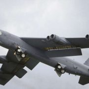 Bombardero de EU sobrevuela Rusia y levanta alertas