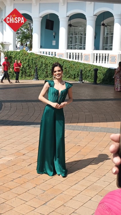 Ingresaron las Flores al hotel