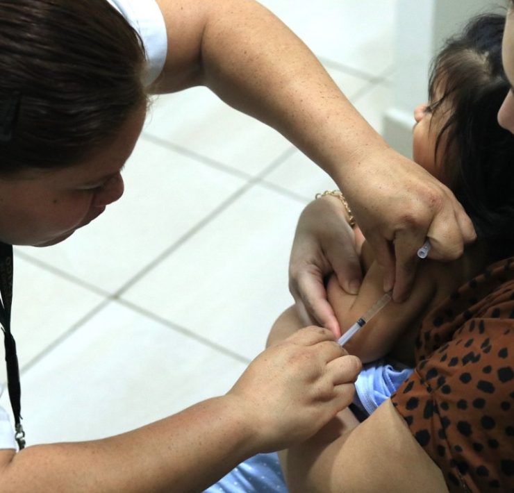 Avance del 90% lleva el Programa de Vacunación Universal 2025