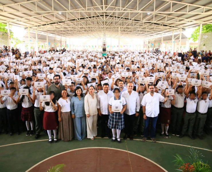 Con el Programa de Inclusión Digital se distribuyen 122,438 equipos