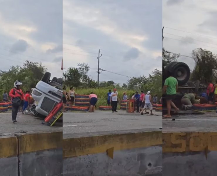 Tráiler cargado de pollos vuelca en la Villahermosa–Macuspana