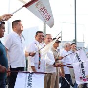 Entregan primer paquete de obras para Comalcalco