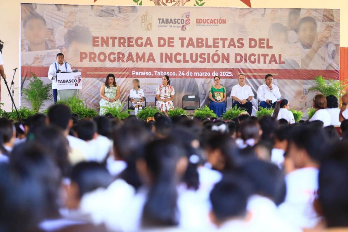 Gobernador Javier May Rodríguez