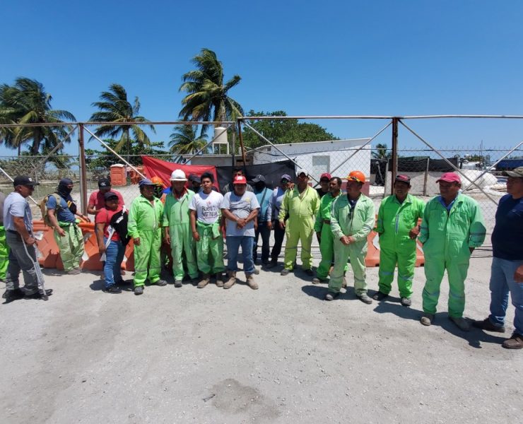 Estalla huelga de trabajadores del Puente Zacatal