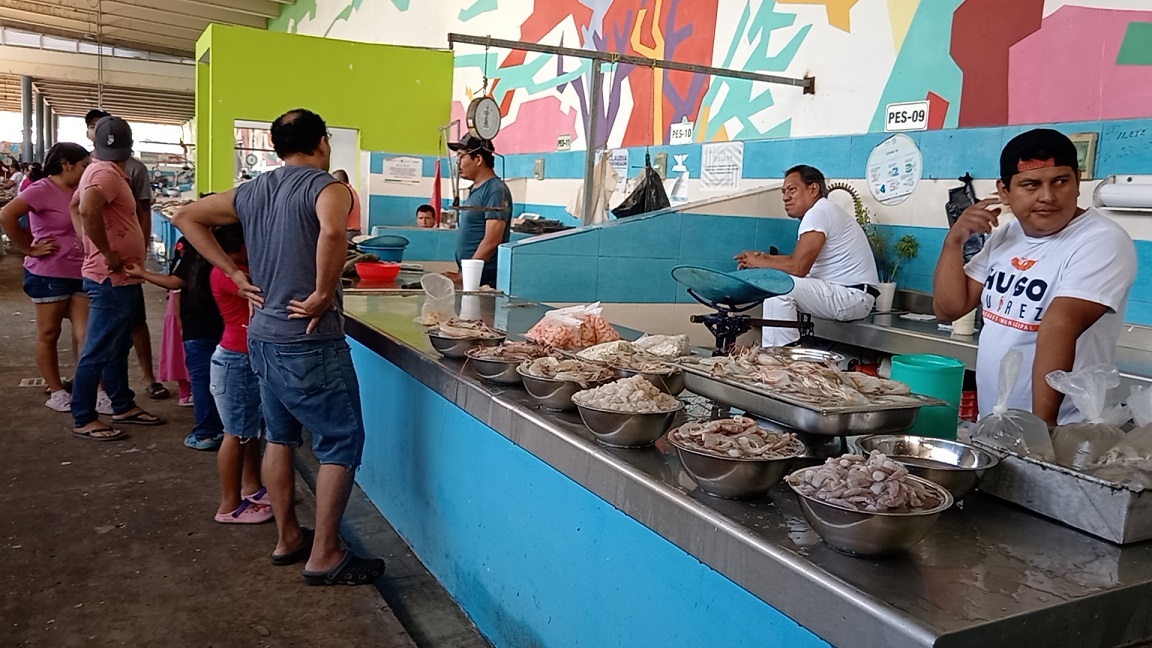 Expendedores de pescados cifran esperanzas para esta Cuaresma