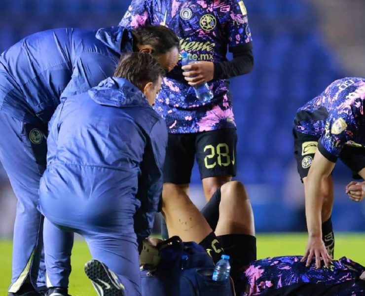 Jugador del América recibió agresión en pleno clásico