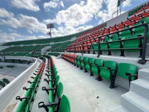 Avanzan los trabajos de remodelación en el Kukulkán para recibir a los Leones de Yucatán en la temporada 2025. ¡La afición ya cuenta los días para el gran regreso!