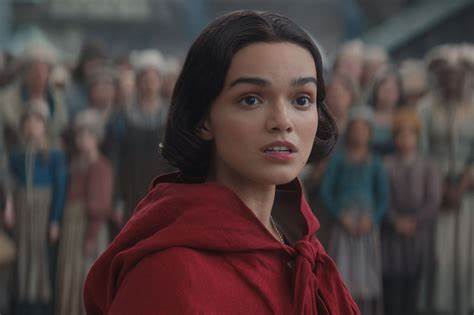 Rob Schneider se burla de 'Blancanieves' y el futuro del live-action