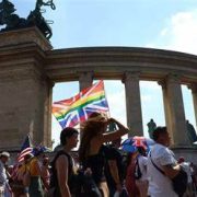 Hungría en contra de la comunidad LGBTQ+ con grandes multas