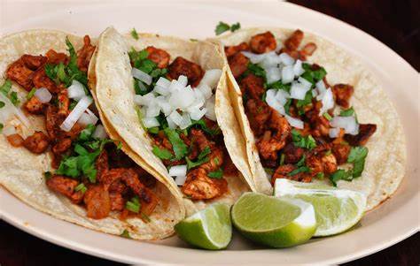 Tacos al Pastor: El Sabor de la Ciudad de México