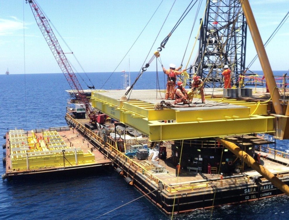 Pemex debe beneficiar con contratos a las empresas de Campeche