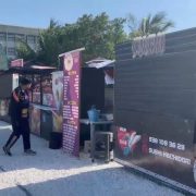 Ayuntamiento del Carmen realiza ordenamiento comercial en Punta Norte