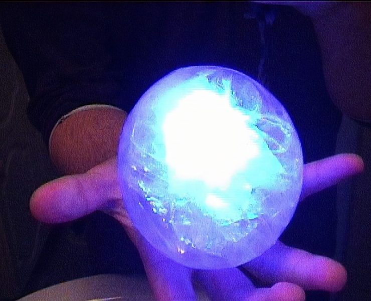 Científicos transforman la luz en un solido por primera vez