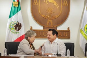 Inicio de la reforestación de manglares en la costa Yucateca, un proyecto clave dentro de la Estrategia de reforestación en Yucatán para proteger la biodiversidad y los ecosistemas marinos